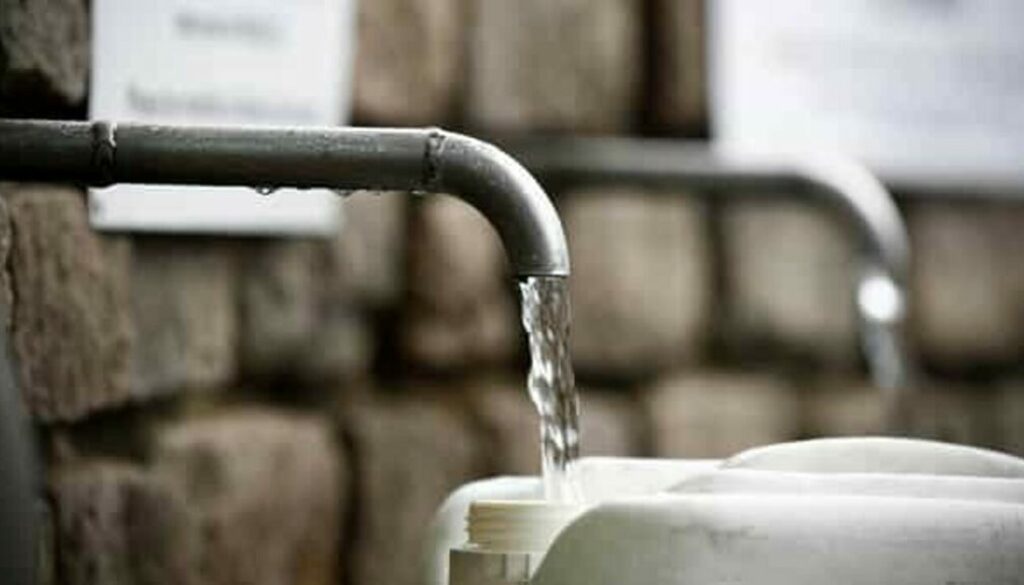 ROMA: CIOCCHETTI (FDI), IN DIVERSI QUARTIERI DELLA CAPITALE ACQUA A SINGHIOZZO