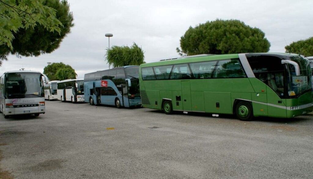 ROMA: CIOCCHETTI (FDI), GUALTIERI NON PUO’ MODIFICARE TARIFFE ACCESSO ZTL PER BUS TURISTICI